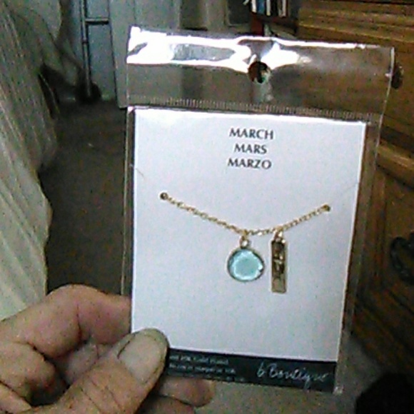 Necklaces - Picture 3 of 3